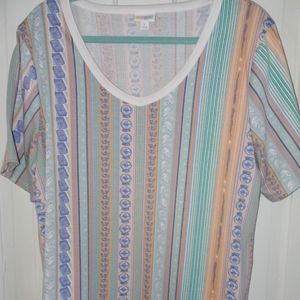 Large lularoe top